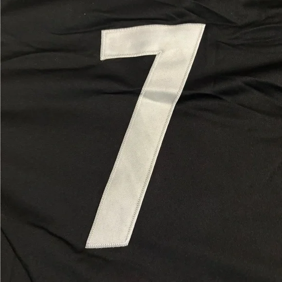 Kids NFL Nike number 7 Ben Roethlisberger jersey, size Xl Steelers jersey - Picture 7 of 9